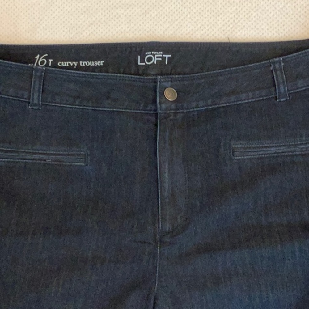 Dark rinse curvy trouser jeans